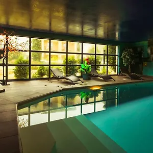 The Originals City, Le Village Provencal, Aix-en-provence Nord Hotel